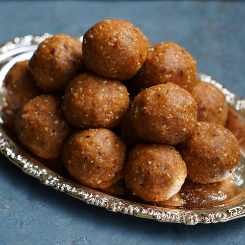 Gond Ke Laddoos